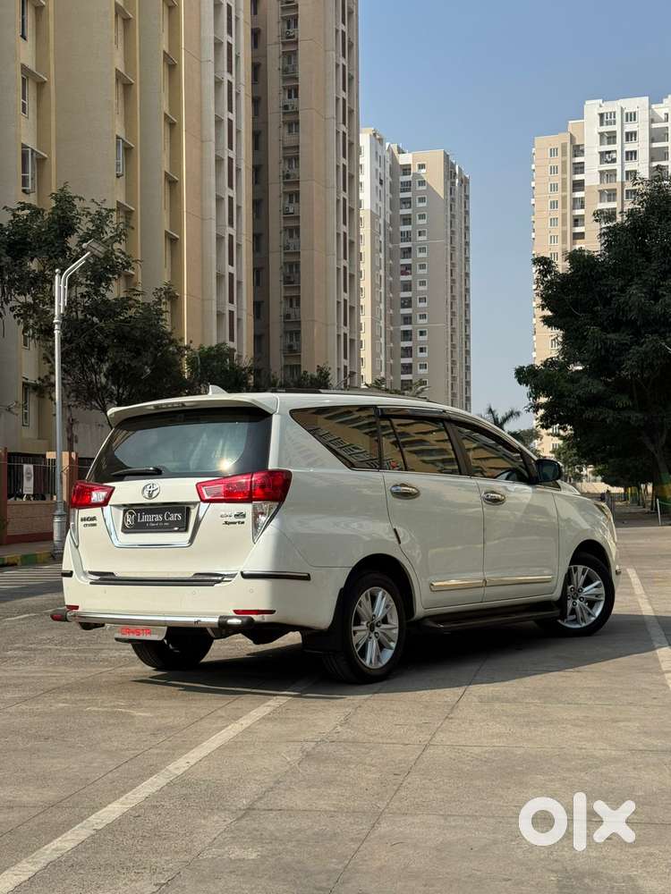 Toyota Innova Crysta [2020-ongoing] 2.4 Zx 7 Str, 2020, Diesel