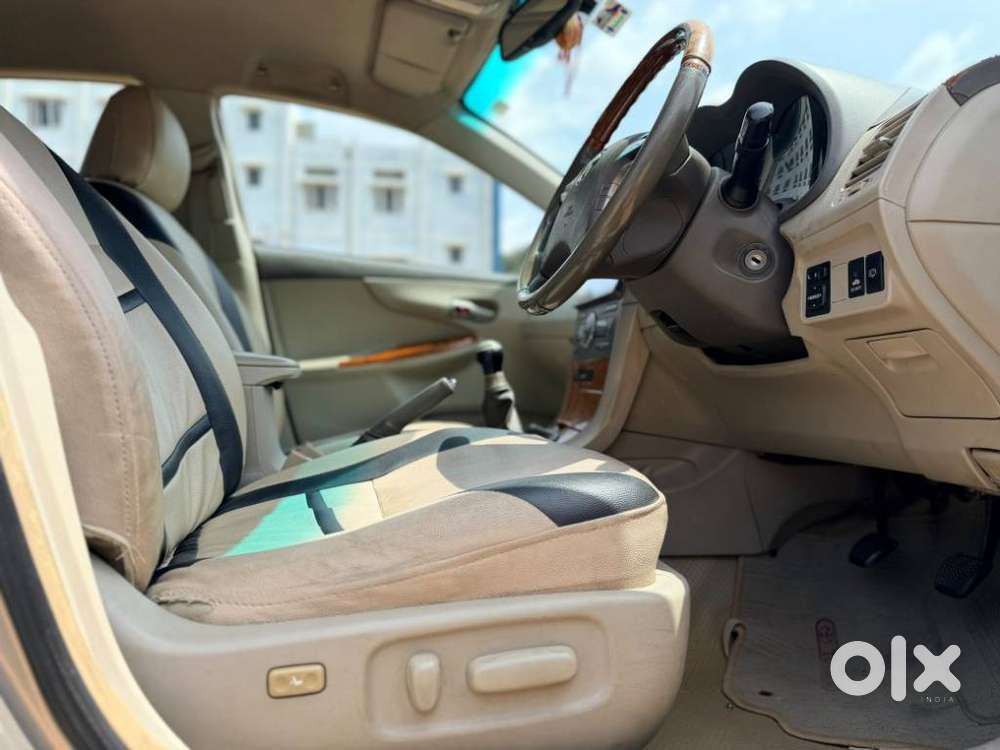 Toyota Corolla Altis 1.8 J, 2009, Petrol