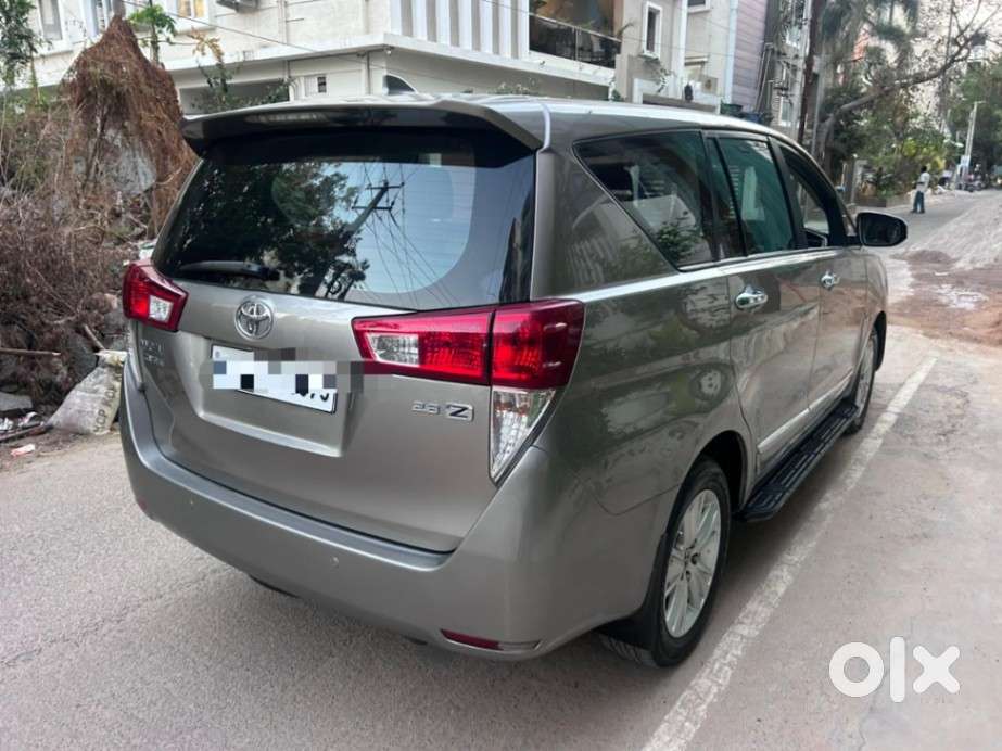 Toyota Innova Crysta 2.8z Automatic, 2017, Diesel