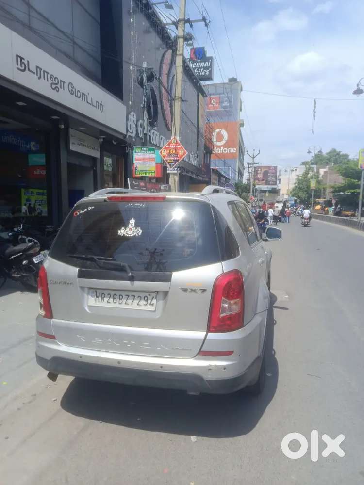 Mahindra Rexton Diesel Automatic 2013