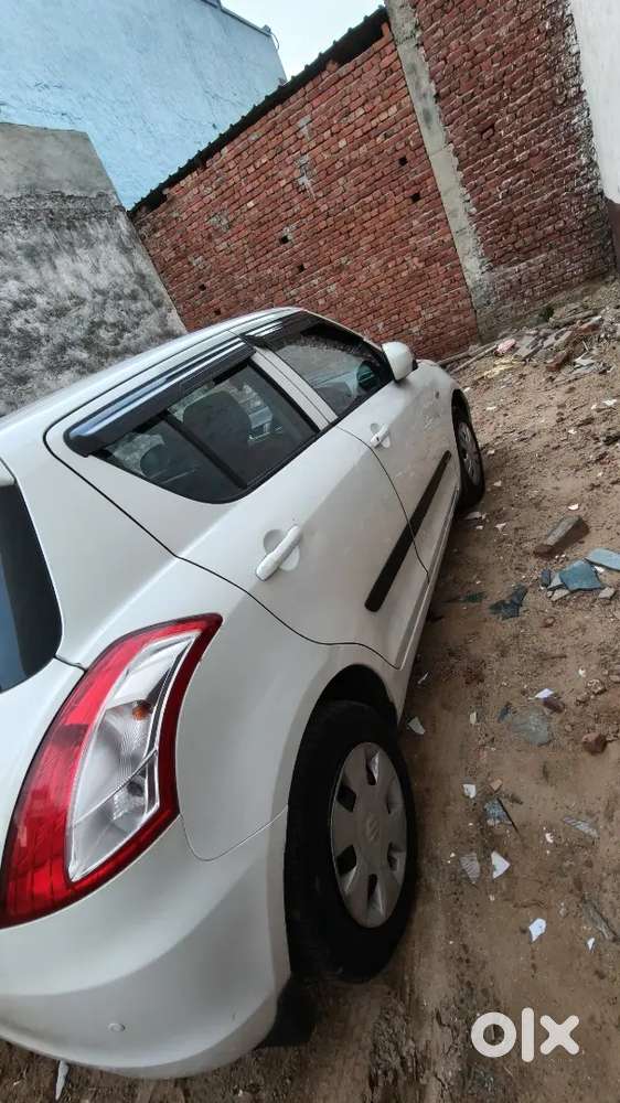 Maruti Suzuki Swift 2018 Cng & Hybrids 59000 Km Driven