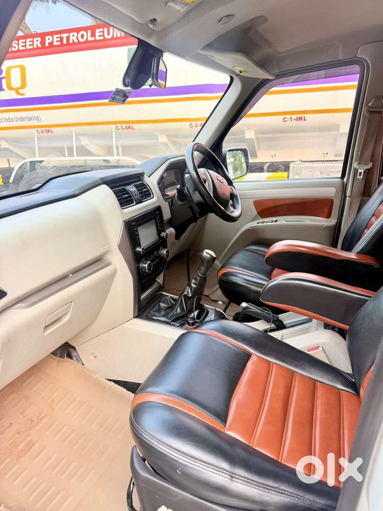 Mahindra Scorpio S10, 2014, Diesel