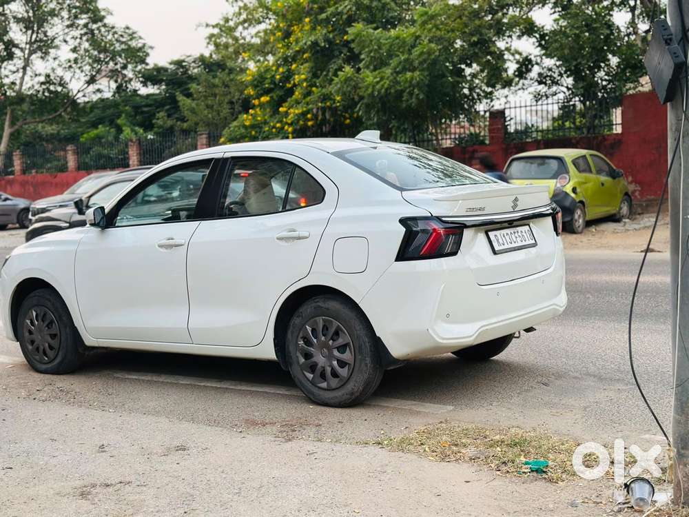 Maruti Suzuki Dzire Vxi Ags, 2025, Petrol