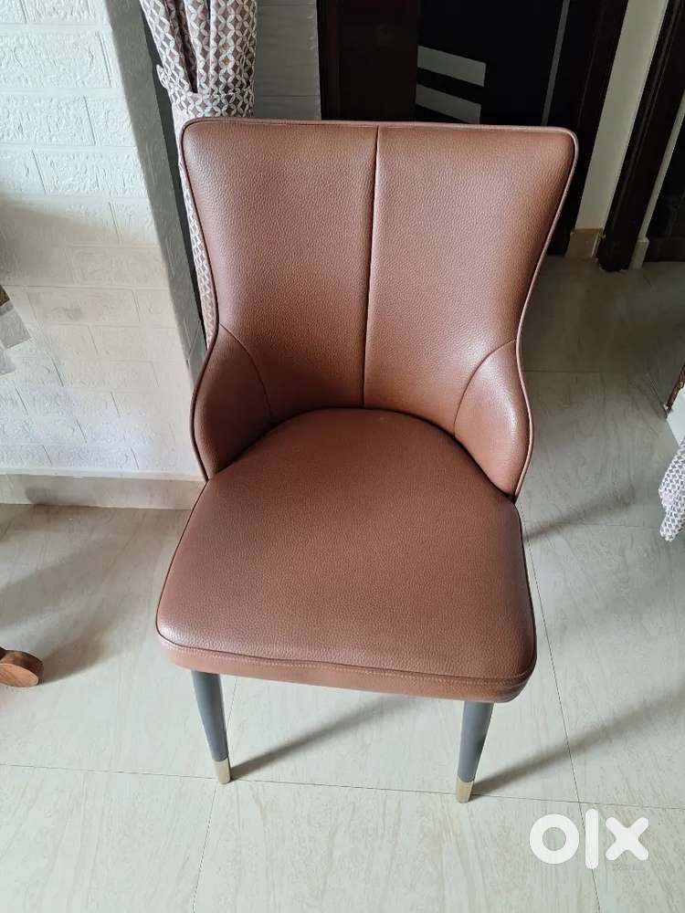 Dining chair