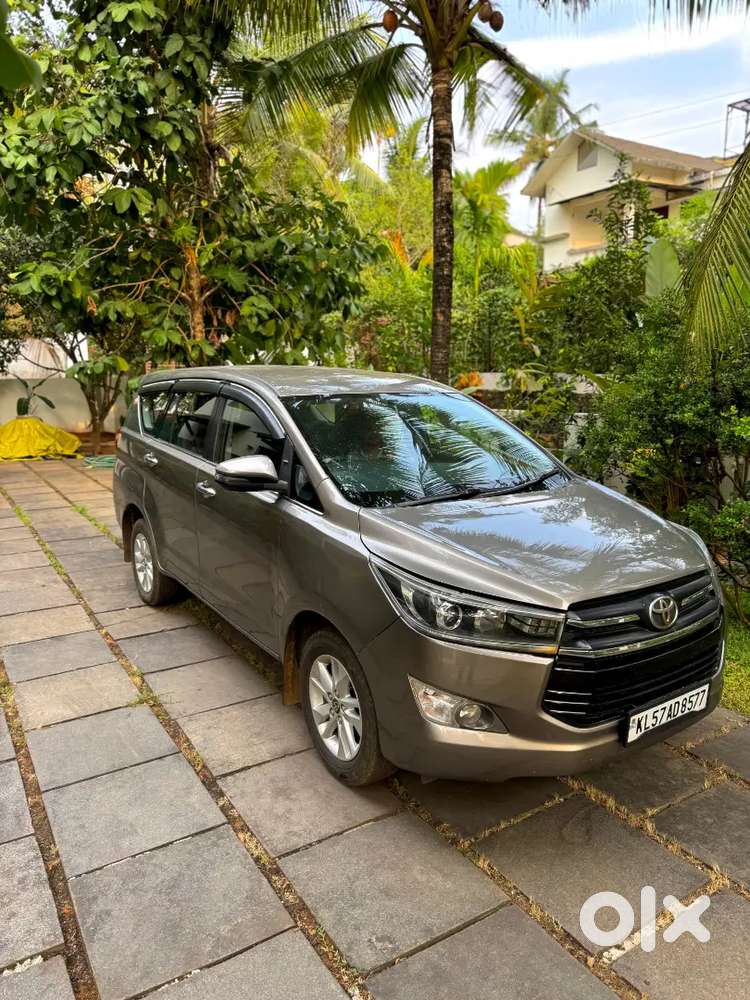 Toyota Innova Crysta V 2017 18 Reg