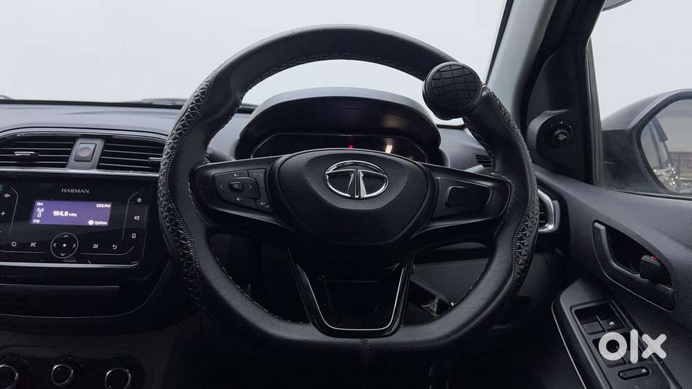 Tata Tiago 1.2 Revotron Xt Option, 2023, Petrol