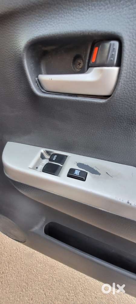 Maruti Suzuki Wagon R Lxi Opt, 2011, Petrol