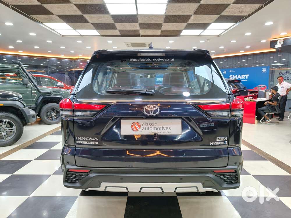 Toyota Innova Hycross 2.0 Vx (o) Hybrid 7 Str, 2024, Petrol