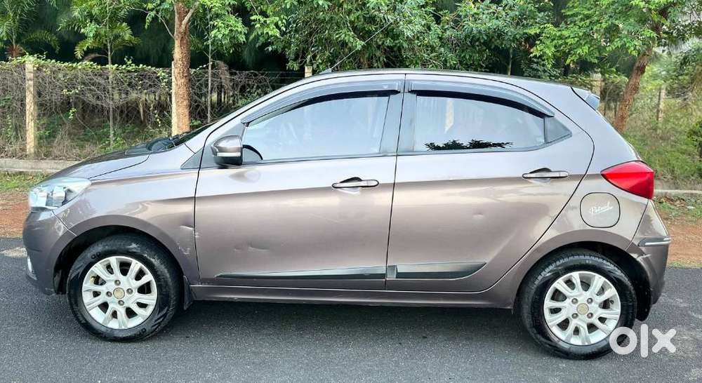 Tata Tigor, 2017, Petrol