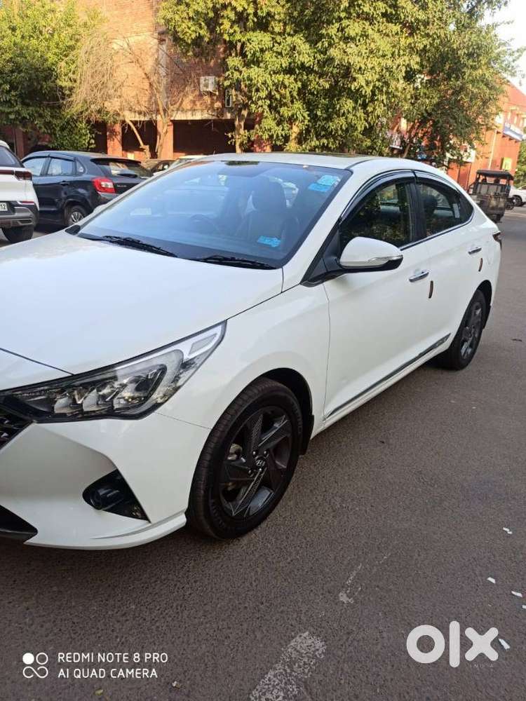 Hyundai Verna 1.5 Mpi Mt Sx (o), 2022, Petrol