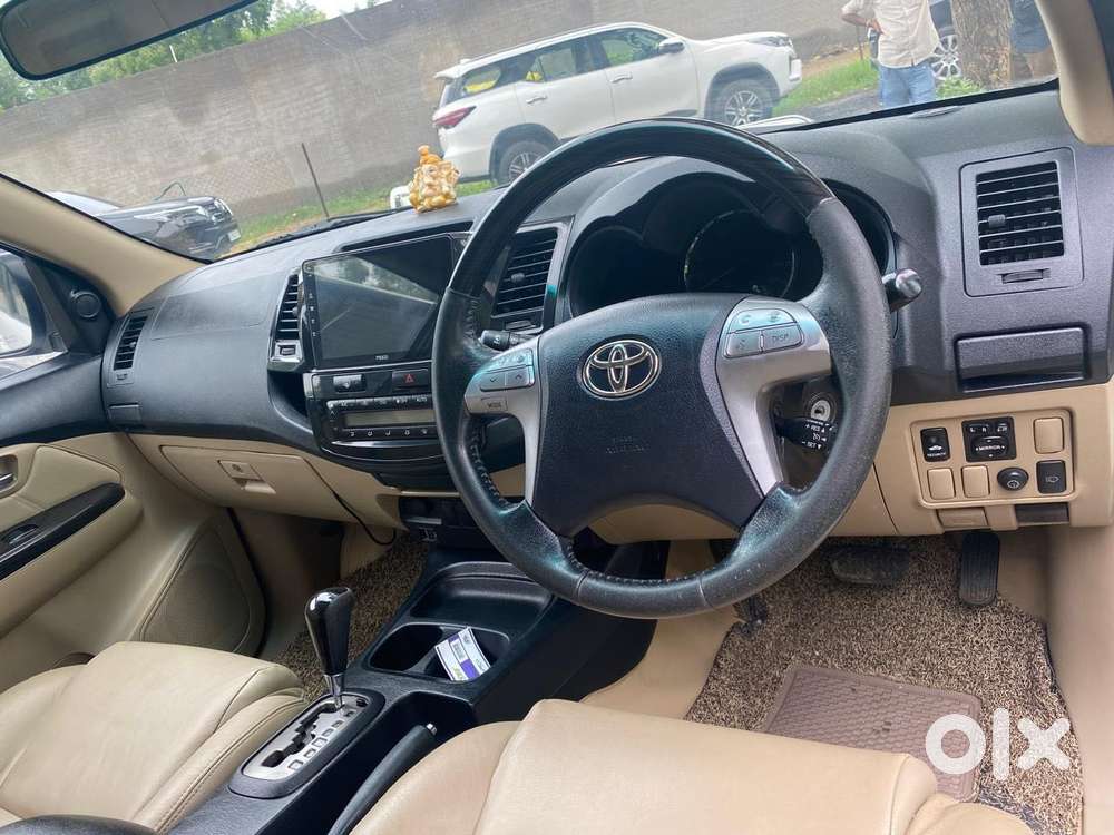Toyota Fortuner 3.0 4x2 Automatic, 2015, Diesel