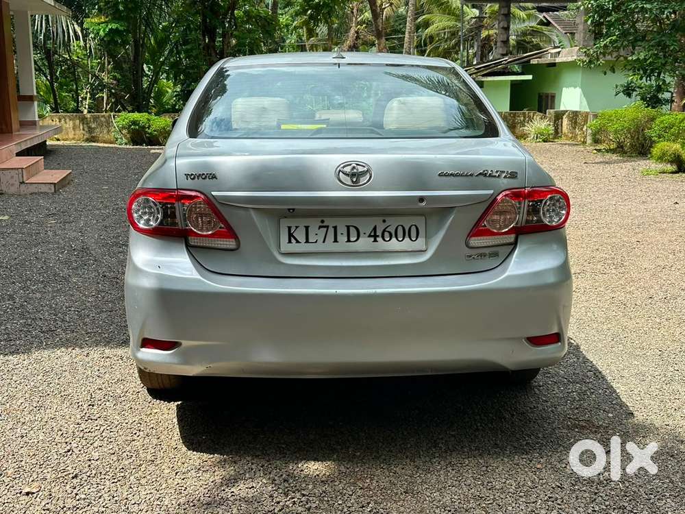 Toyota Corolla Altis 2012