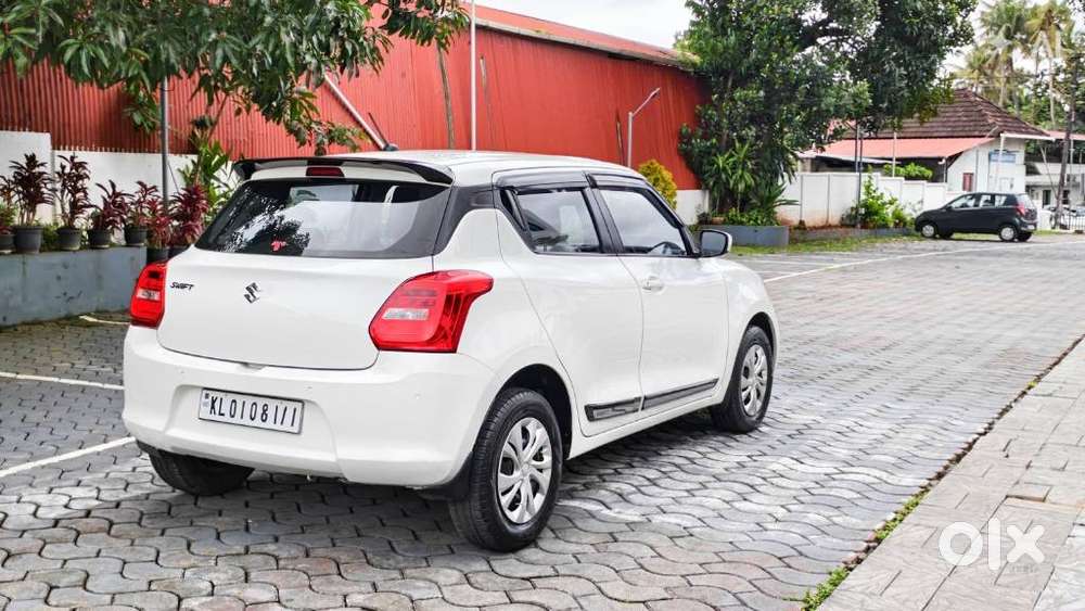 Maruti Suzuki Swift Amt Vxi, 2021, Petrol