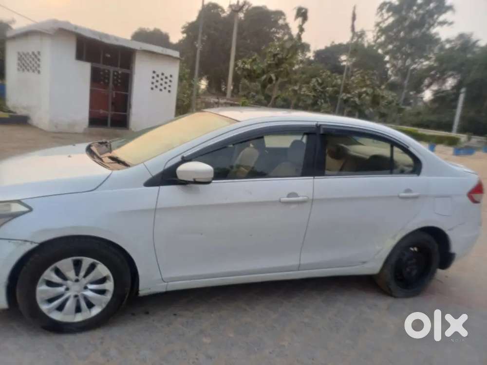 Maruti Suzuki Ciaz 1.5 Sigma Diesel Year 10