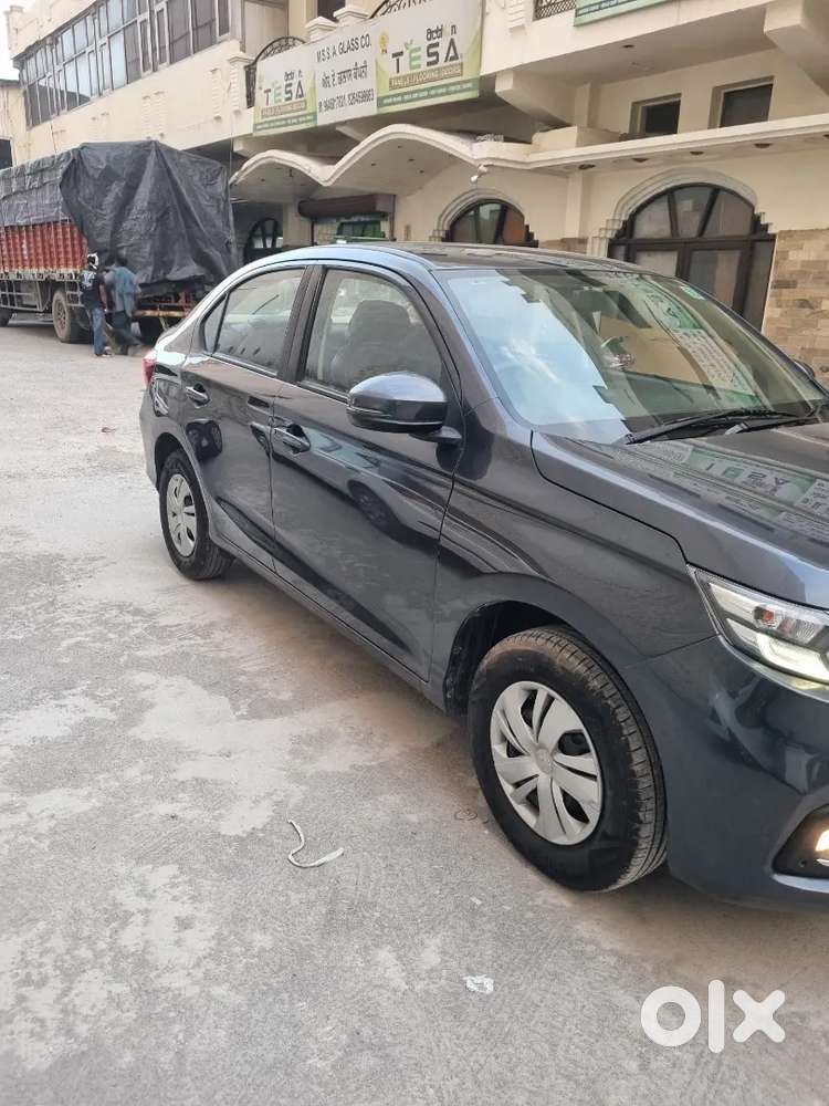 Honda Amaze 2022 Petrol Good Condition New Tyer