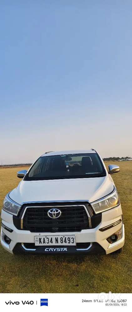 Innova Crysta 2.4 V