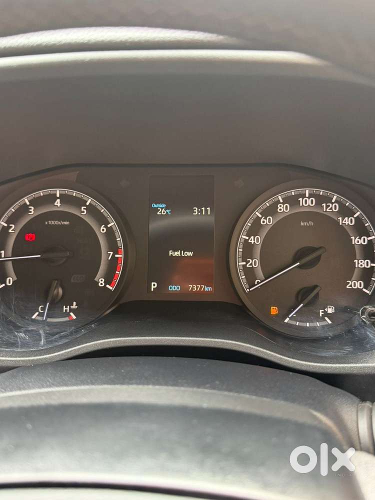 Toyota Innova Hycross 7s Option, 2025, Petrol