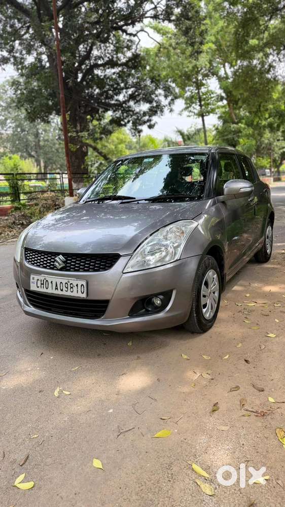Maruti Suzuki Swift Amt Vvt Vxi, 2012, Petrol