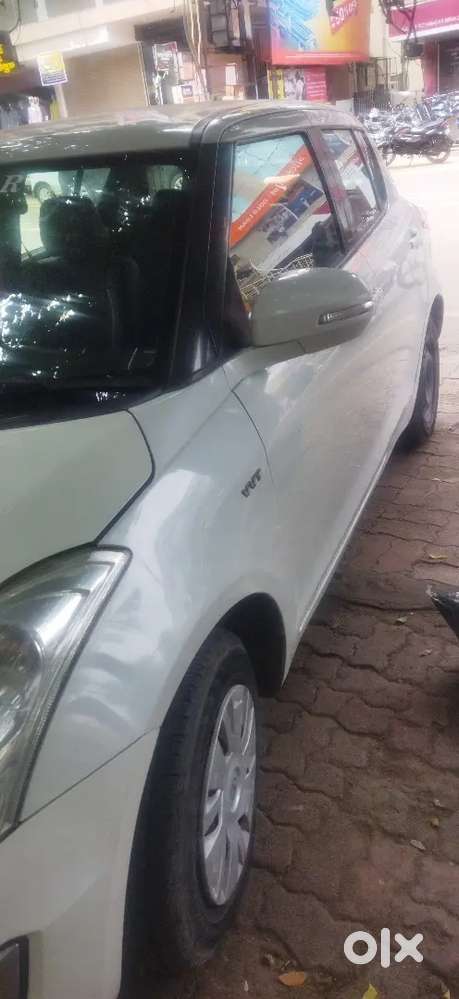 Maruti Suzuki Swift 2016 Cng & Hybrids 45000 Km Driven