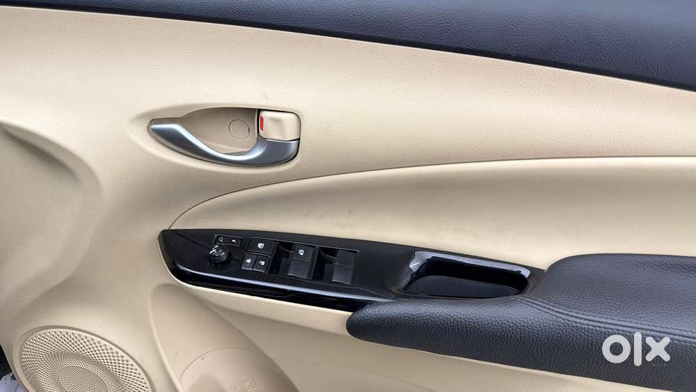 Toyota Yaris G Cvt, 2019, Petrol