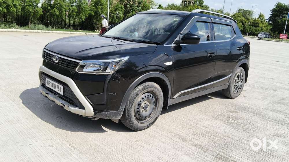 Mahindra Xuv300 W4, 2022, Petrol