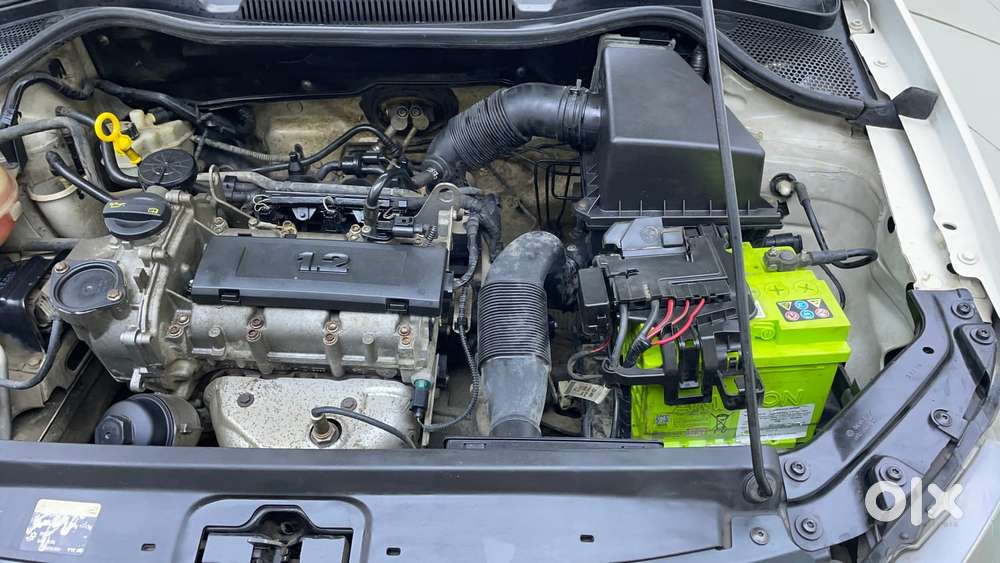 Volkswagen Polo Petrol Highline 1.2l, 2014, Petrol