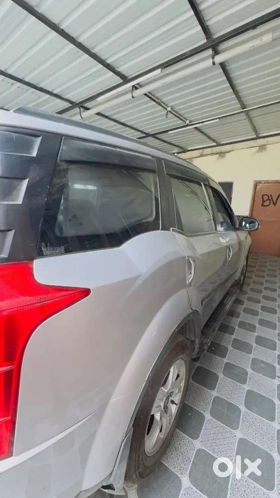 Mahindra Xuv500 W8