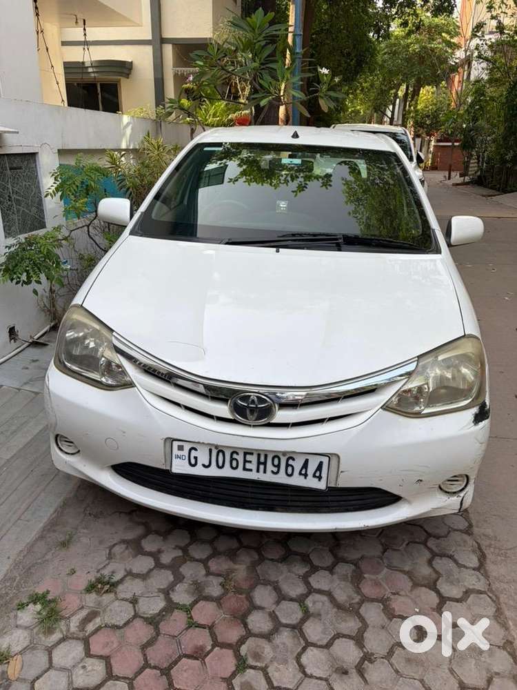 Toyota Etios 2011 Petrol Well Maintained