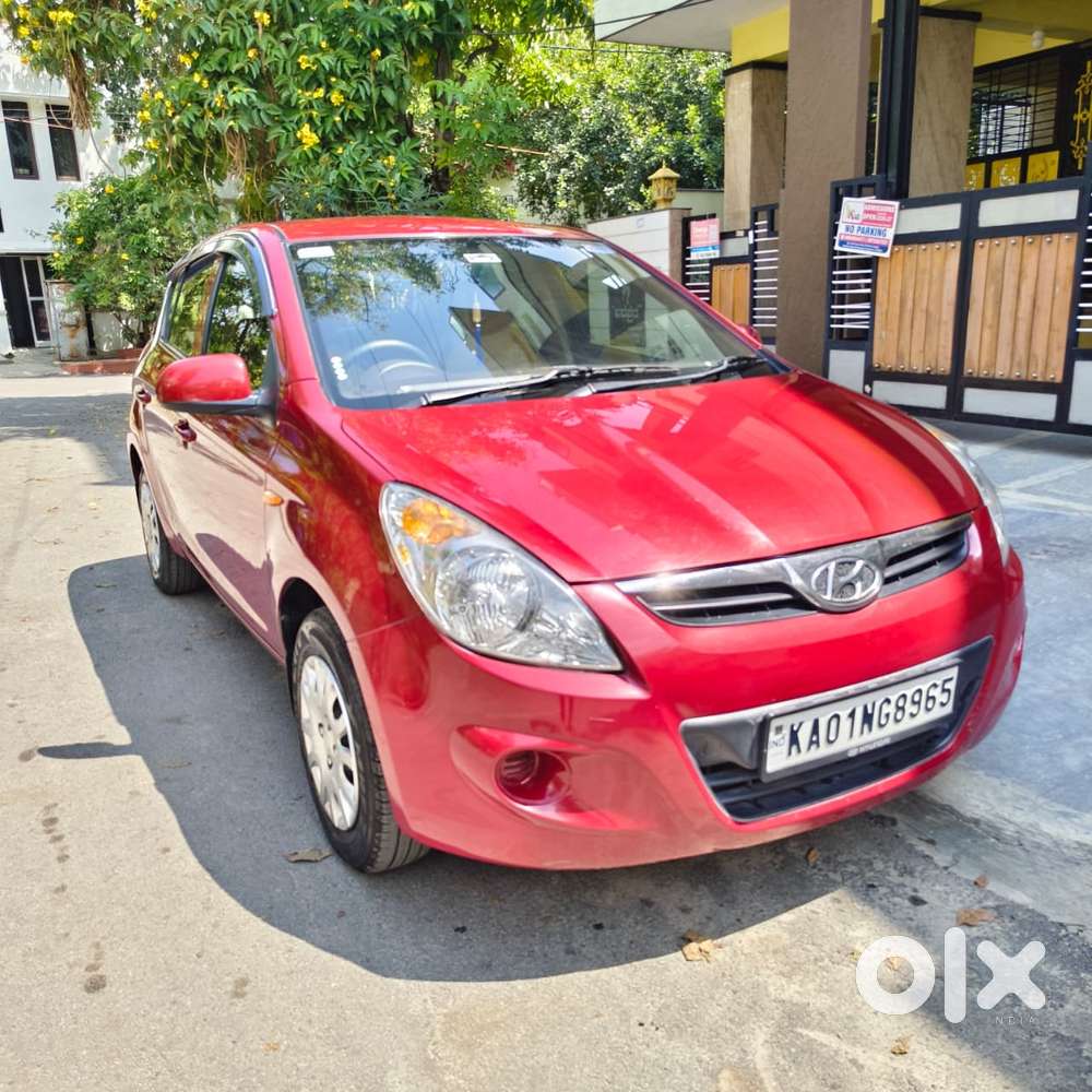 Hyundai I20 Magna 1.2 Mt, 2011, Petrol