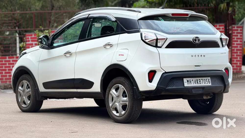 Tata Nexon 1.2 Revotron Xma Amt (s), 2022, Petrol