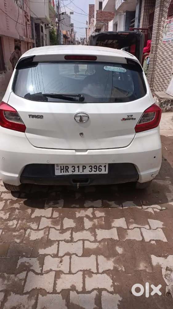 Tata Tiago 2018 Petrol Well Maintained Top Model All Genuine