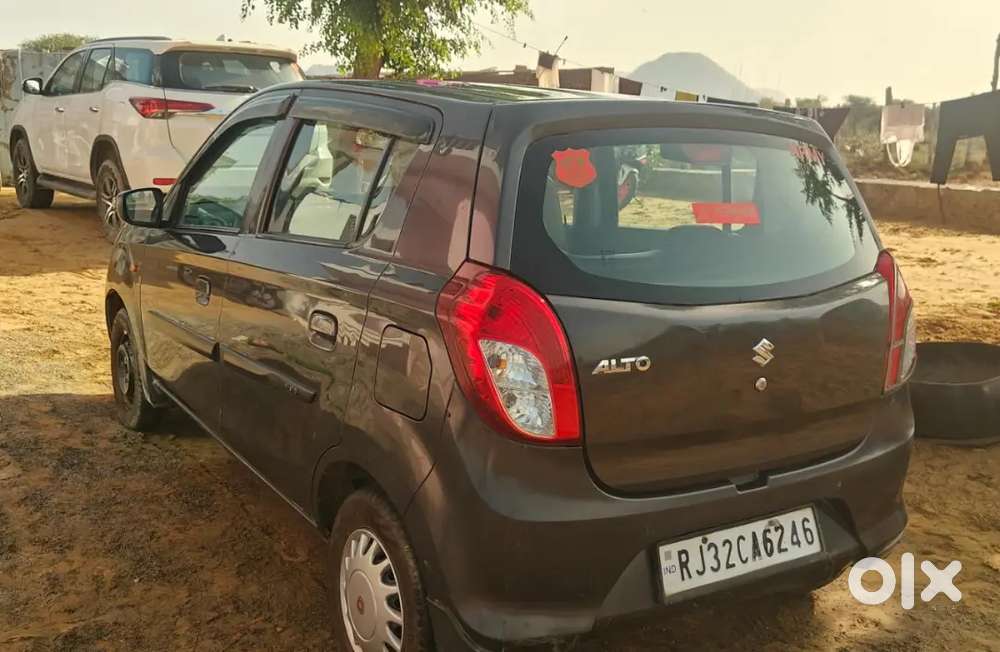 Vxi Top Airbag .cng Top Modal Full Insurance