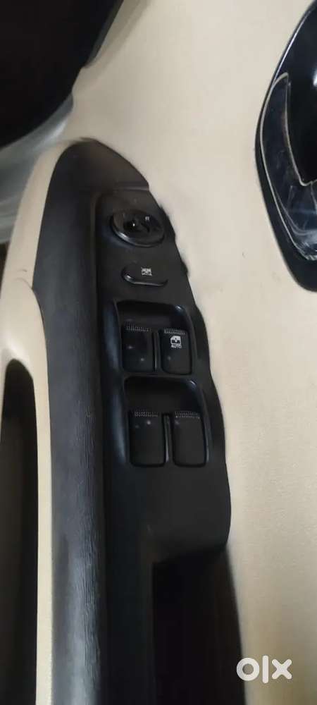 Hyundai I10 2011 Petrol 118000 Km Driven