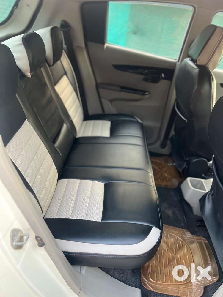 Mahindra Kuv 100 2016-2017 Mfalcon G80 K8 5str, 2016, Petrol