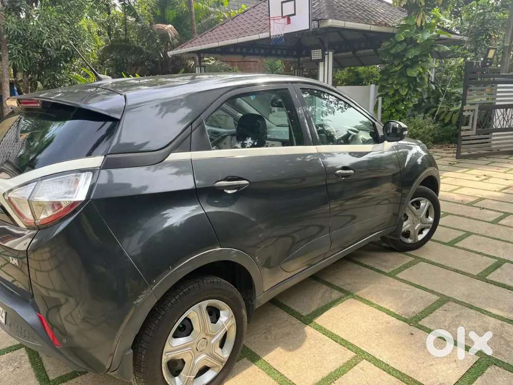 Tata Nexon 2018 Petrol 66000 Km Driven