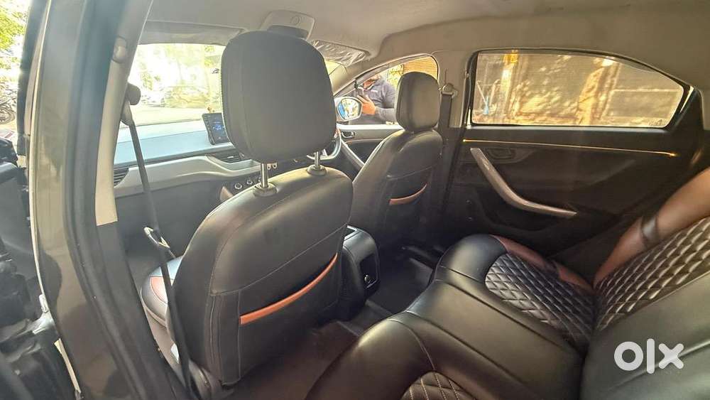 Tata Nexon 2021 : 1st Owner (manual Petrol)