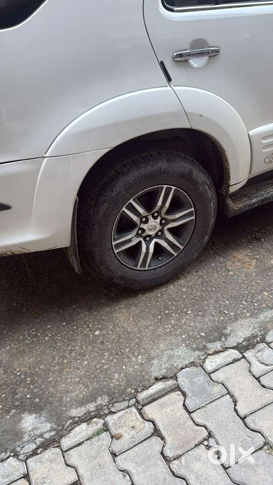 Toyota Fortuner 2011-2016 4x2 Manual, 2013, Diesel