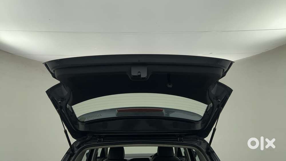 Volkswagen Taigun Topline 1.0 Tsi At (electric Seats), 2022, Petrol
