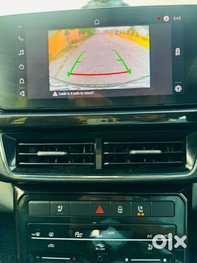 Skoda Kushaq 1.0 Tsi Style At, 2022, Petrol