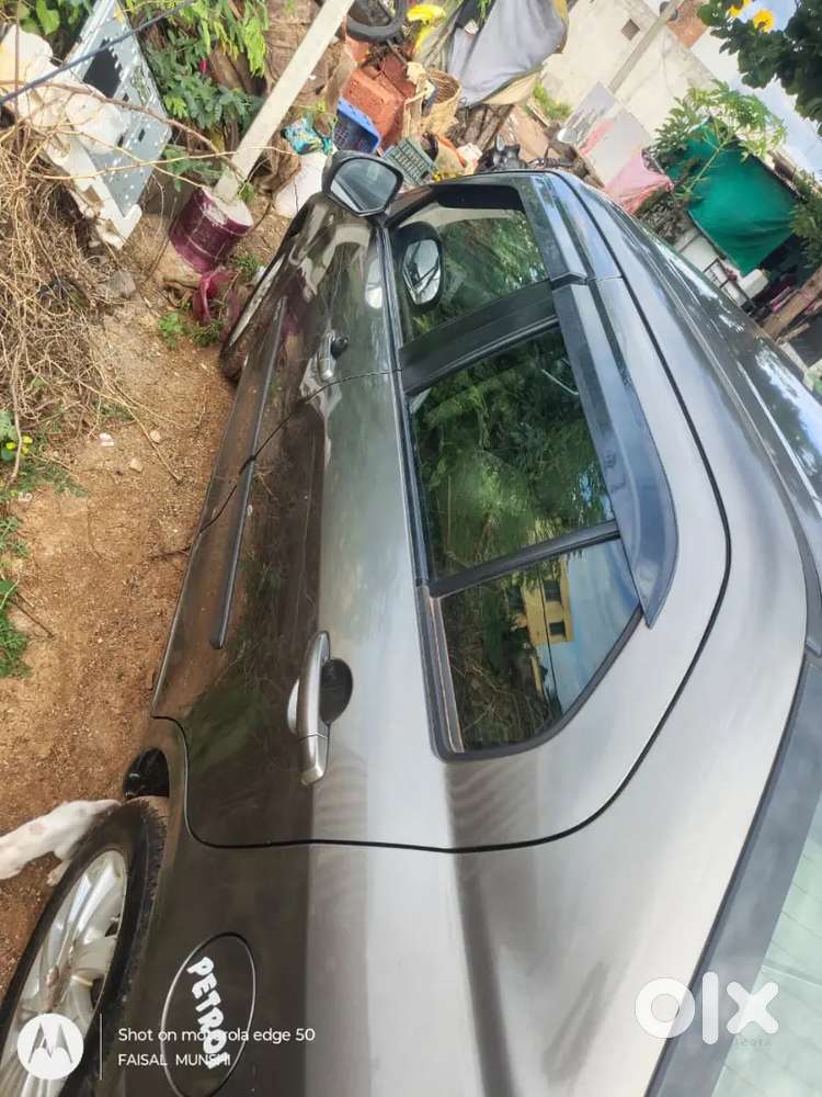 Maruti Suzuki Dzire 1.2 2015