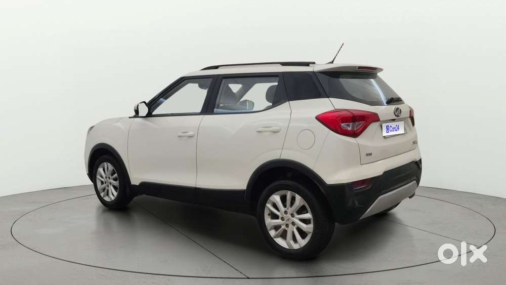 Mahindra Xuv300 W8, 2022, Petrol