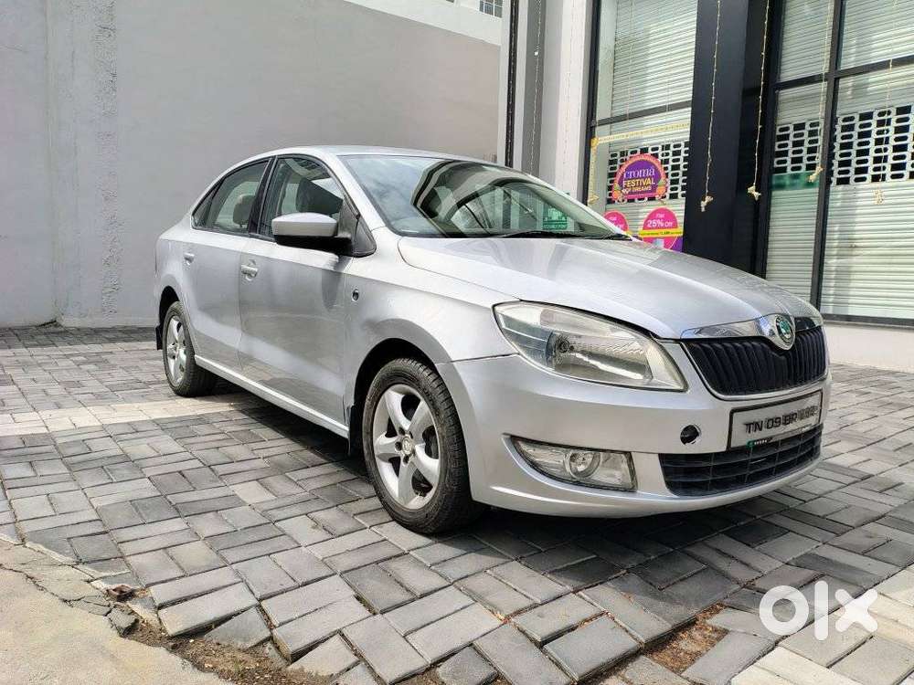 Skoda Rapid 1.6 Elegance Tdi At, 2012, Diesel