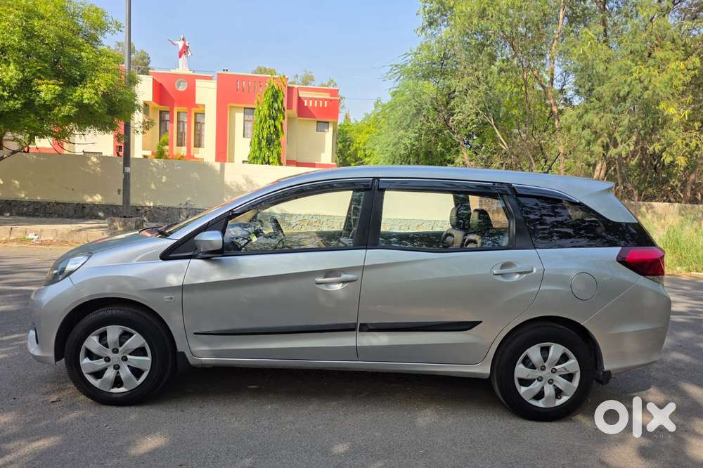 Honda Mobilio 1.5 S I-vtec Mt, 2016, Cng & Hybrids