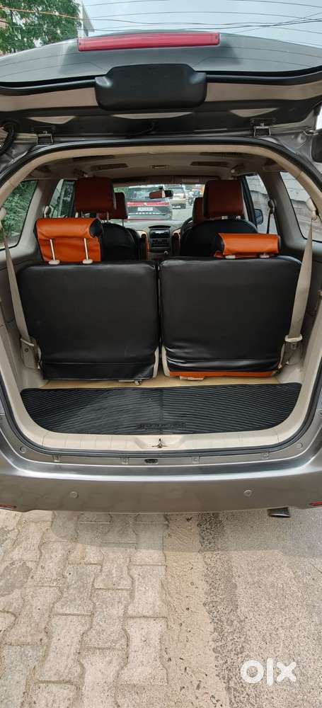 Toyota Innova 2.5 V 7 Str, 2011, Diesel