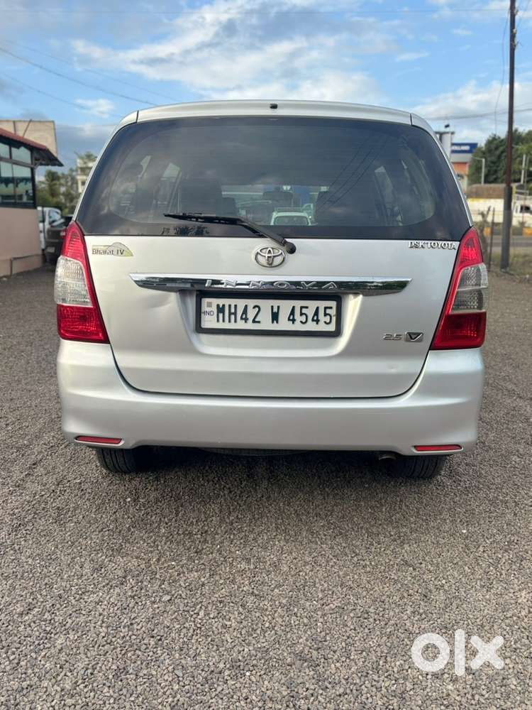 Toyota Innova Diesel 2012