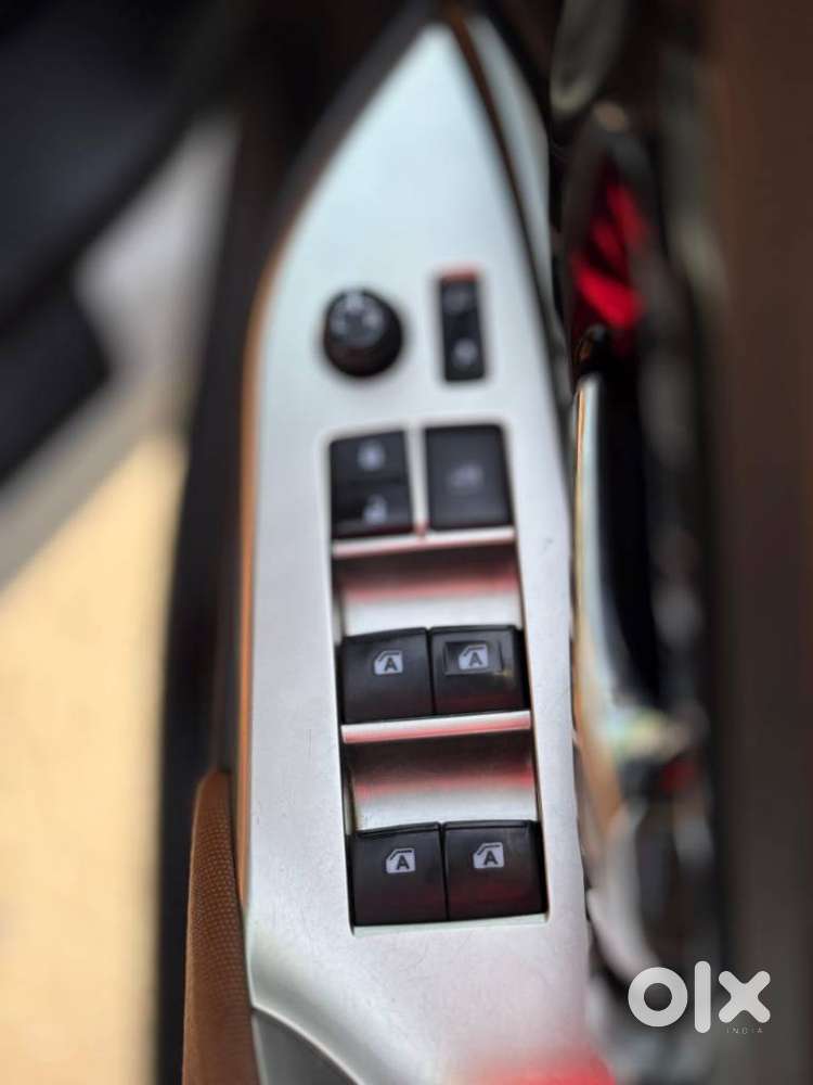 Toyota Innova Crysta Zx 2.4 Diesel 7 Seater, 2022, Diesel