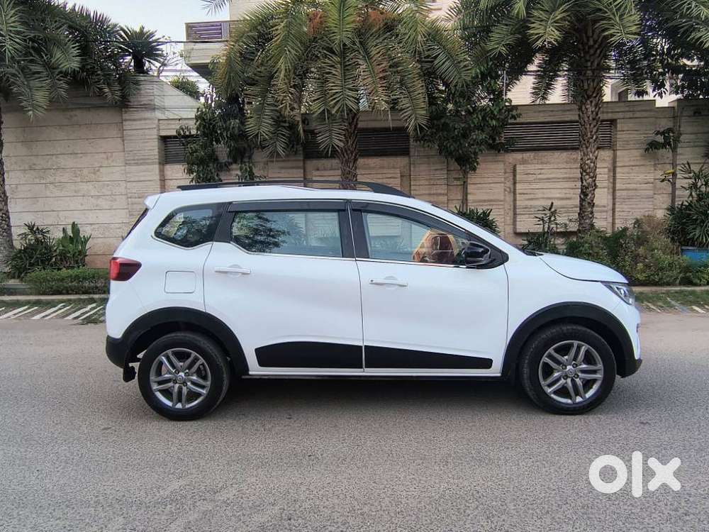 Renault Triber Rxz, 2021, Petrol