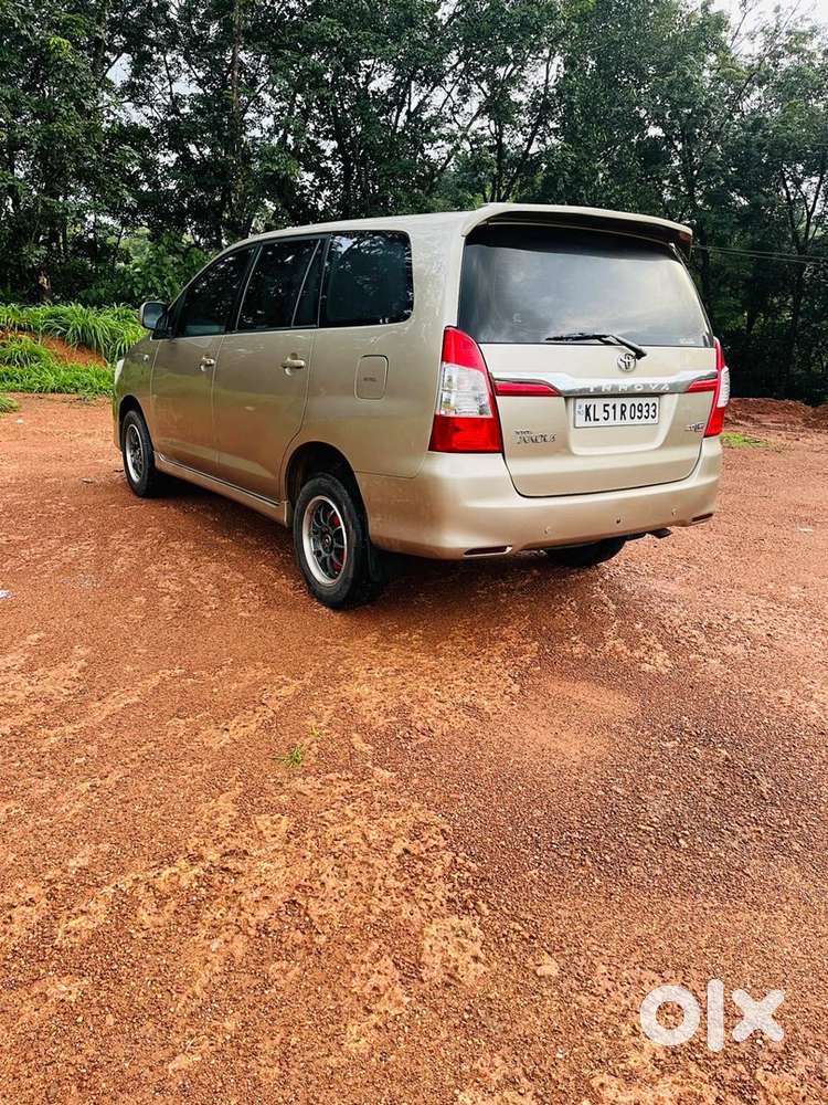 Toyota Innova 2010 Year Manual