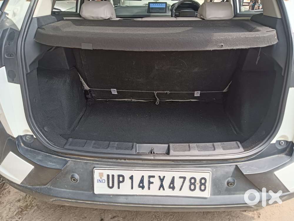 Tata Nexon Creative Plus 1.2 Revotron Petrol 6 Mt Dt, 2024, Petrol