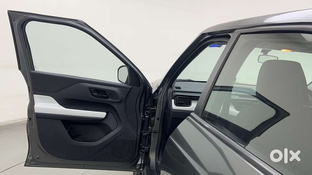 Tata Punch Pure, 2022, Petrol